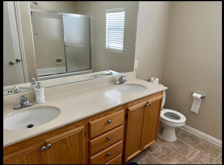 4 Bedroom North Vegas With Pool Ferienhaus *
