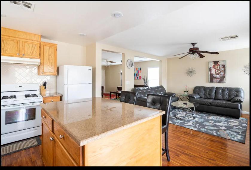 4 Bedroom North Vegas With Pool Ferienhaus Las Vegas